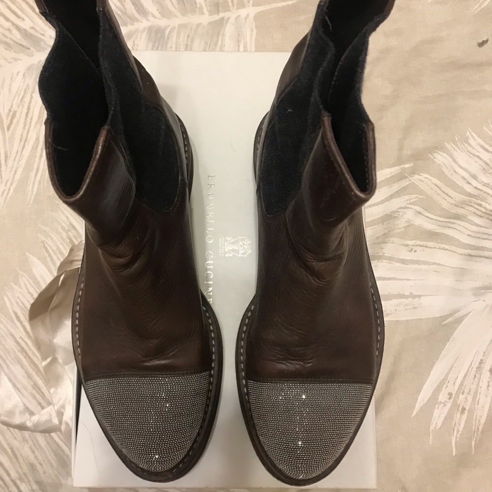 Boots Brown leather with silver chain